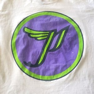 Vintage 1992 Pixies tshirt. Size XL.